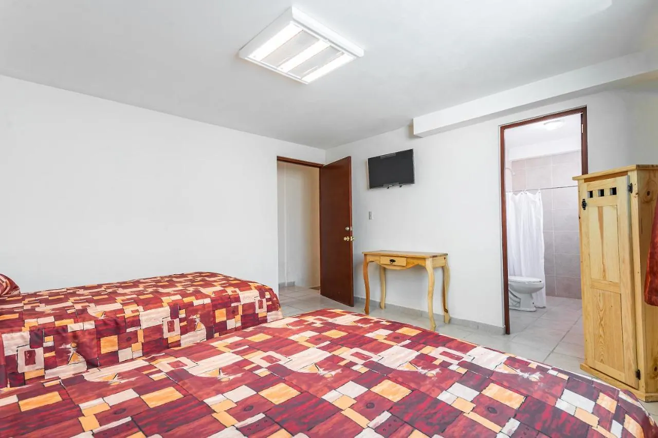 ***  Cinco De Mayo Hotel Queretaro Mexico