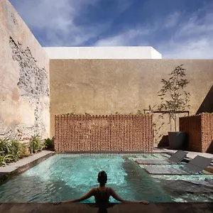 Ta De Diseno Hotel